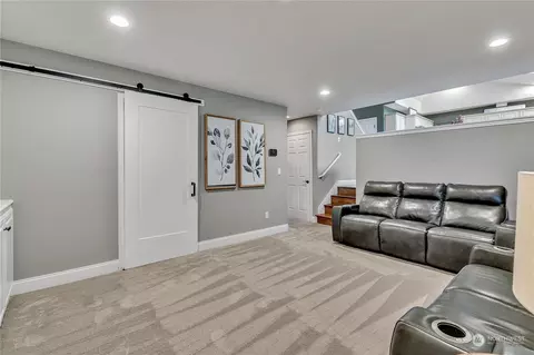 2884 Terry Ln, Enumclaw, WA 98022 photo 17