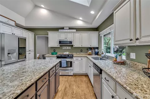 2884 Terry Ln, Enumclaw, WA 98022 photo 5