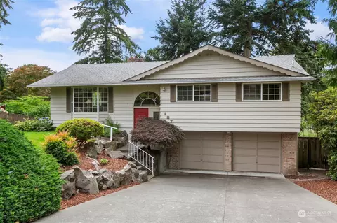 137 NW 181st St, Shoreline, WA 98177