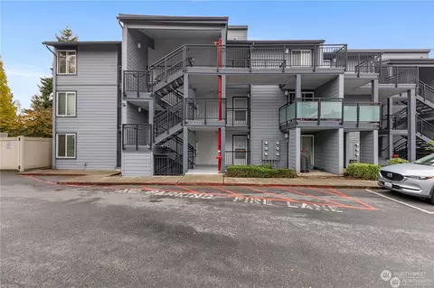 2603 NE 4th St #614, Renton, WA 98056
