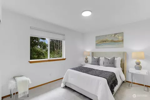 Bedroom - 8621 NE 201st Pl, Bothell, WA 98011 photo 4 of 4