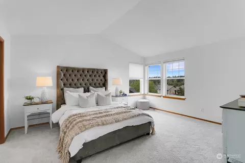 Bedroom - 8621 NE 201st Pl, Bothell, WA 98011 photo 1 of 4