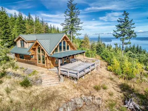 1102 Love Rd, Brinnon, WA 98320