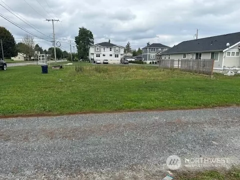 1116 Sumas Ave, Sumas, WA 98295