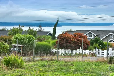 2024 Matthew St, Coupeville, WA 98239