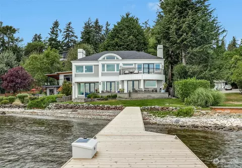 8301 NE Juanita Dr, Kirkland, WA 98034
