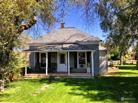 241 Bronson St, Othello, WA 99344