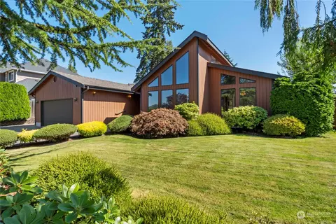 1613 12th St SW, Puyallup, WA 98371