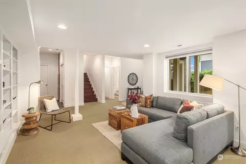Living - 3118 E Pine St, Seattle, WA 98122 photo 4 of 4