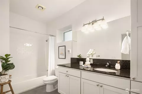 Bath - 3118 E Pine St, Seattle, WA 98122 photo 2 of 2