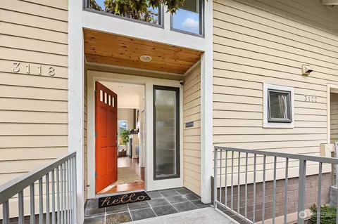 Entry Way - 3118 E Pine St, Seattle, WA 98122 photo 1 of 3