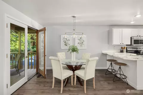Dining - 20022 99th Ct NE, Bothell, WA 98011 photo 1 of 2