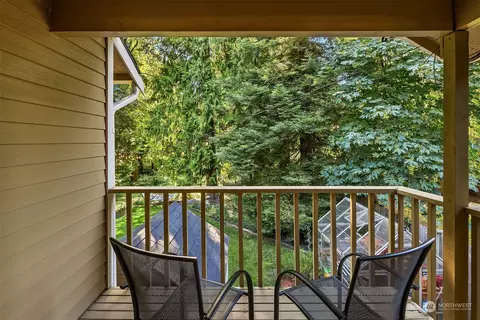 Exterior - 20022 99th Ct NE, Bothell, WA 98011 photo 7 of 7