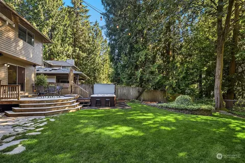 Exterior - 20022 99th Ct NE, Bothell, WA 98011 photo 5 of 7