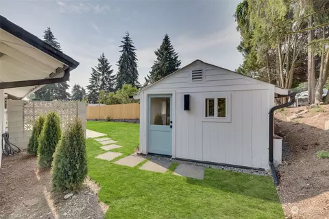 Exterior - 9215 NE 193rd St, Bothell, WA 98011 photo 4 of 4