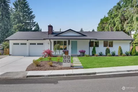 9215 NE 193rd St, Bothell, WA 98011