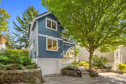684 Madison Ave N #21, Bainbridge Island, WA 98110