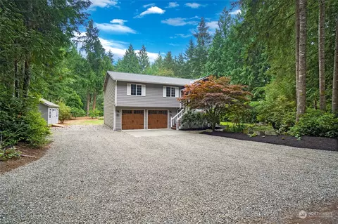 8155 NE Husky Ln, Kingston, WA 98346