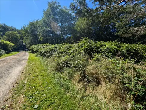 41 Barber Rd, Clallam Bay, WA 98326