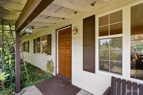 22003 37th Ave W, Mountlake Terrace, WA 98043