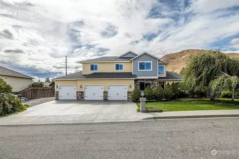 2212 Ashley Brooke, Wenatchee, WA 98801