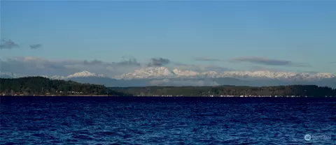 4004 Beach Dr SW #202, Seattle, WA 98116