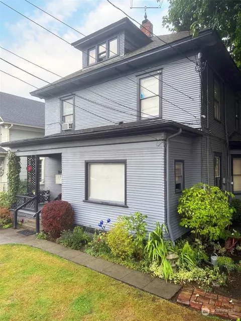 5421 S Warner St, Tacoma, WA 98409