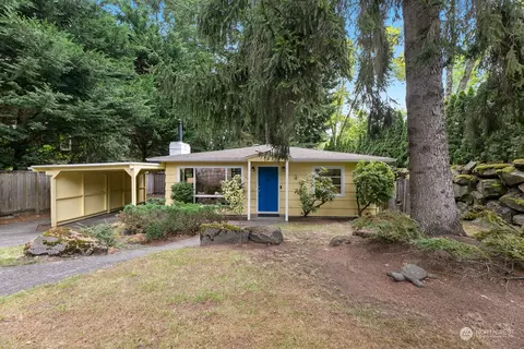 12506 12th Ave NE, Seattle, WA 98125
