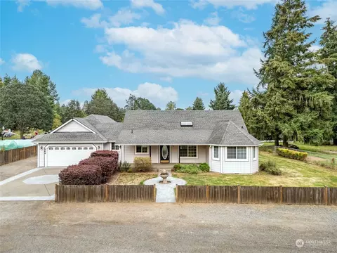 964 Tipsoo Loop N, Rainier, WA 98576 photo 2