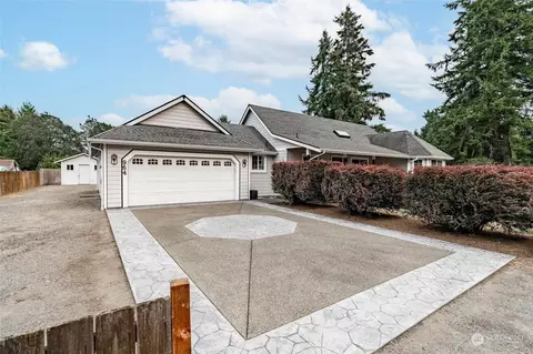 964 Tipsoo Loop N, Rainier, WA 98576 photo 3