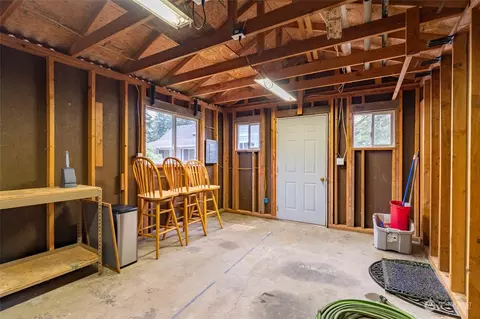 964 Tipsoo Loop N, Rainier, WA 98576 photo 32