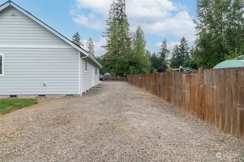 964 Tipsoo Loop N, Rainier, WA 98576 photo 29