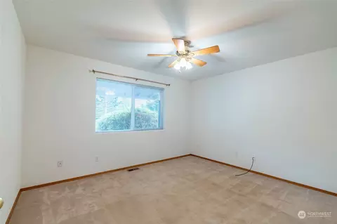 964 Tipsoo Loop N, Rainier, WA 98576 photo 22