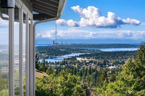 14132 SE 44th St, Bellevue, WA 98006