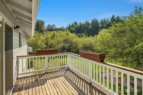 12007 113th Ave NE, Kirkland, WA 98034