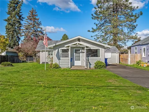 1703 7th Ave SW, Puyallup, WA 98371