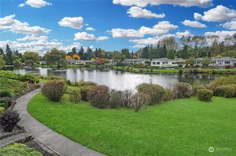 23716 Lake Dr E, Bothell, WA 98021 photo 7