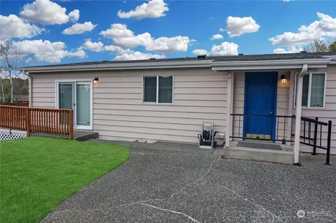 23716 Lake Dr E, Bothell, WA 98021 photo 5