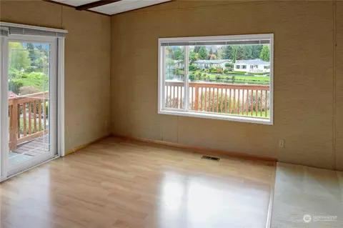 23716 Lake Dr E, Bothell, WA 98021 photo 13