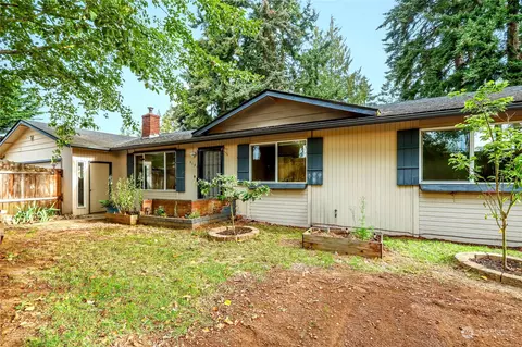 2131 W 18th St, Port Angeles, WA 98363