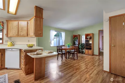 1172 Maple Dr, Enumclaw, WA 98022 photo 13