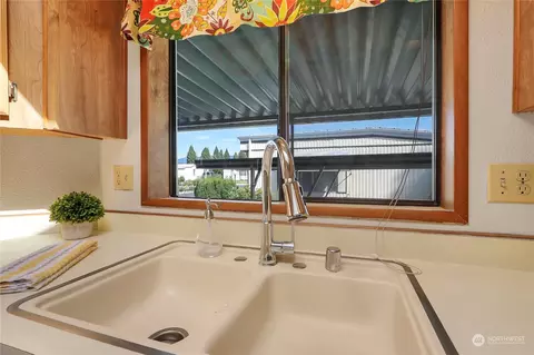 1172 Maple Dr, Enumclaw, WA 98022 photo 12