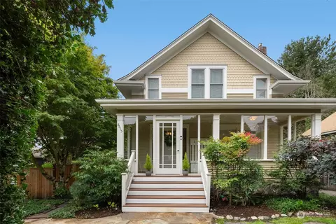 8615 Meridian Ave N, Seattle, WA 98103