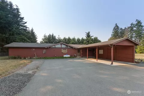 71 Strawberry Ln, Sequim, WA 98382