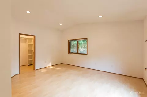Bedroom - 71 Strawberry Ln, Sequim, WA 98382 photo 2 of 4