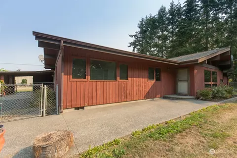 Exterior - 71 Strawberry Ln, Sequim, WA 98382 photo 6 of 10