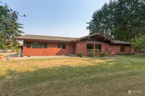 Exterior - 71 Strawberry Ln, Sequim, WA 98382 photo 2 of 10