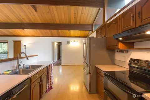 Kitchen - 71 Strawberry Ln, Sequim, WA 98382 photo 3 of 3
