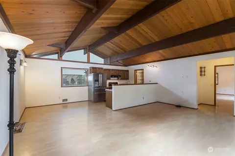 Living - 71 Strawberry Ln, Sequim, WA 98382 photo 3 of 4