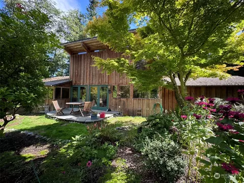 81 Becket Point Rd, Port Townsend, WA 98368